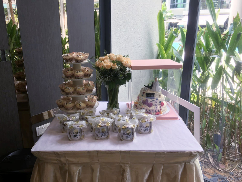 wedding flowers decoration for gifts bar