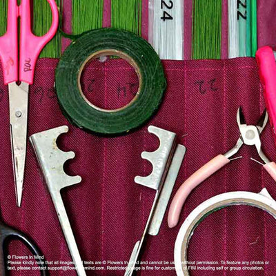 Hand Bouquet Workshop (4 LESSONS) - Flowers-In-Mind