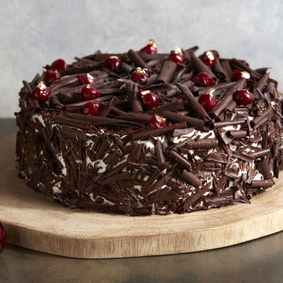 Choice of Fullerton Cakes With Flower (CD01) **THIS PRODUCT REQUIRES 3 DAYS ADVANCE PRE-ORDER.** - FLOWERS IN MIND