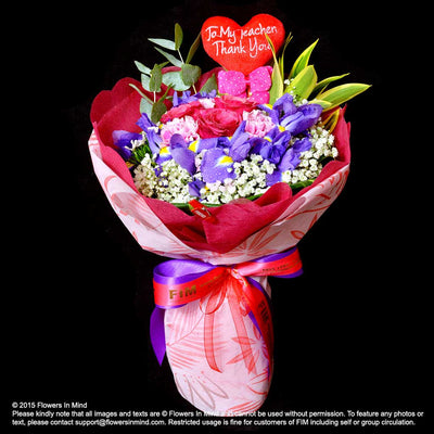 Bouquet of Roses and Carnations (HB226) - FLOWERS IN MIND