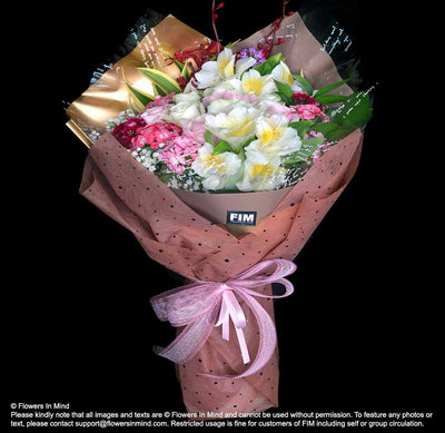 Mix Bouquet of Roses (HB442) - Flowers-In-Mind