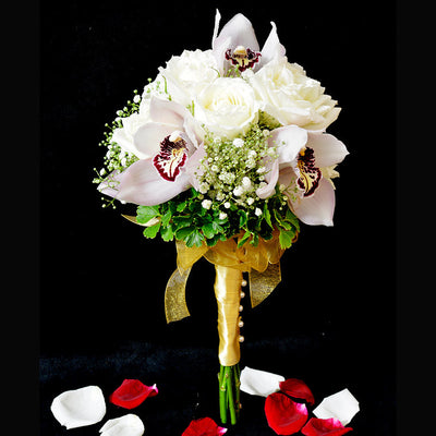 Bridal bouquet in natural stem (WD23) - FLOWERS IN MIND