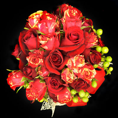 Bridal bouquet in natural stem (WD31) - FLOWERS IN MIND