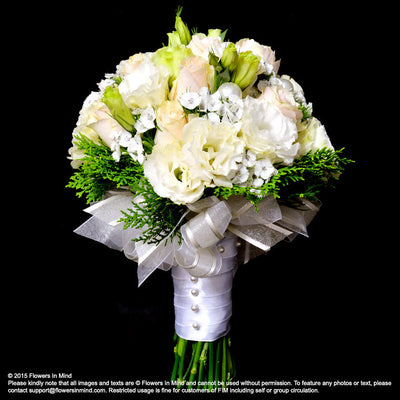 Bridal bouquet in natural stem (WD61) - FLOWERS IN MIND