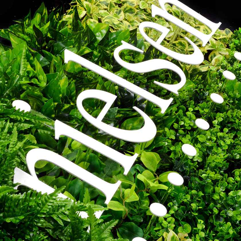 ARTIFICIAL / FRESH FLOWER WALL