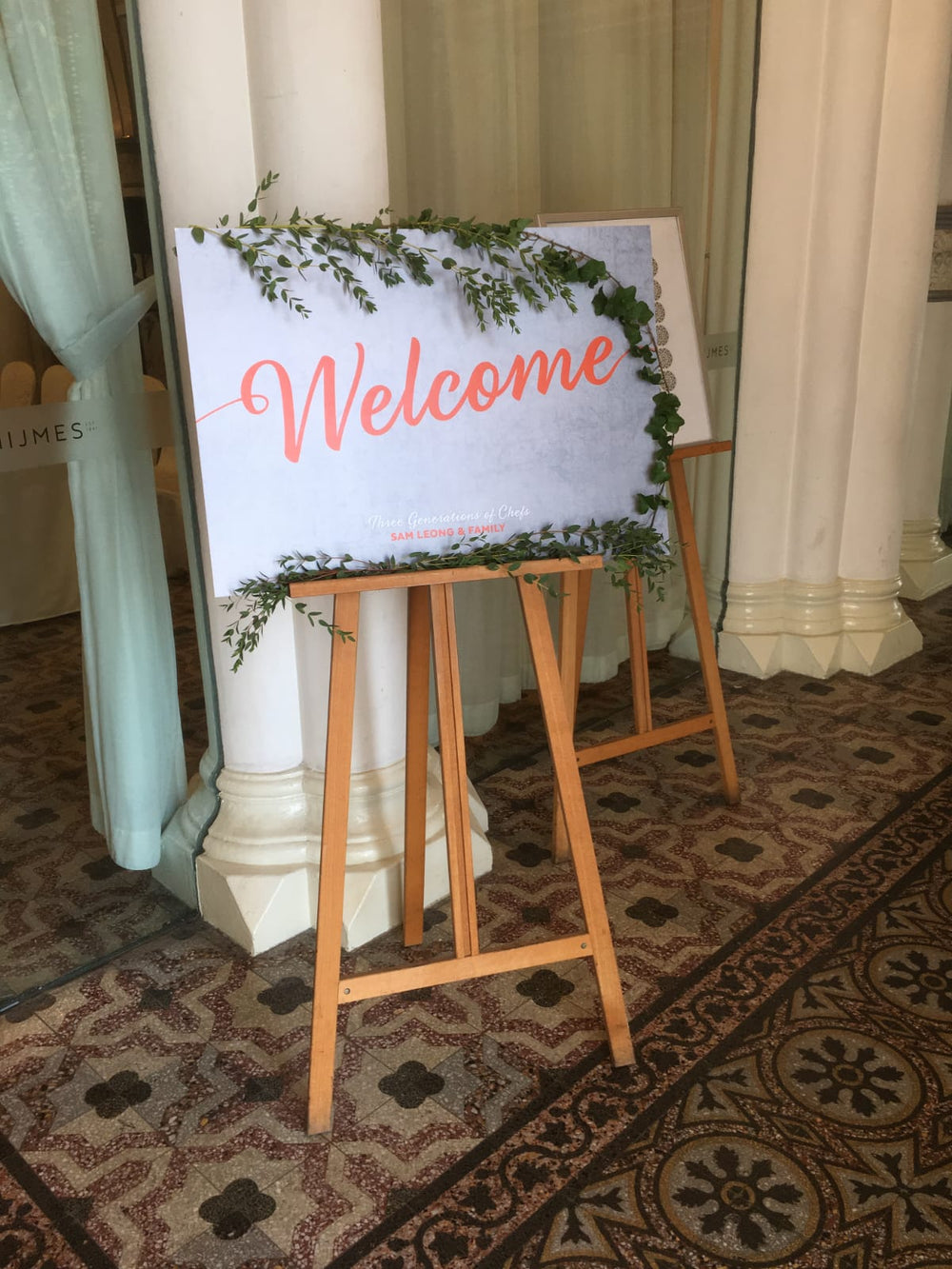 welcome sign board floral design