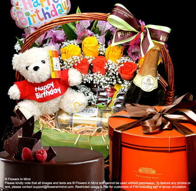 Choice of Fullerton Cakes With Chocolate Hamper (CD09) **This product requires 3 days advance pre-order.** - FLOWERS IN MIND