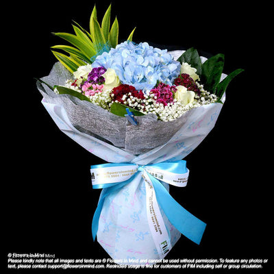 Bouquet of Hydrangea and Roses (HB233) - FLOWERS IN MIND