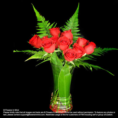 Table Arrangement Of Red Roses (TA490) - Flowers-In-Mind