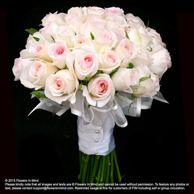 Bridal bouquet in natural stem (WD60) - FLOWERS IN MIND