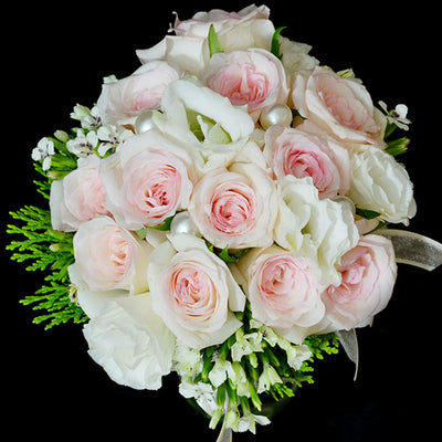 Bridal bouquet in natural stem (WD20) - FLOWERS IN MIND