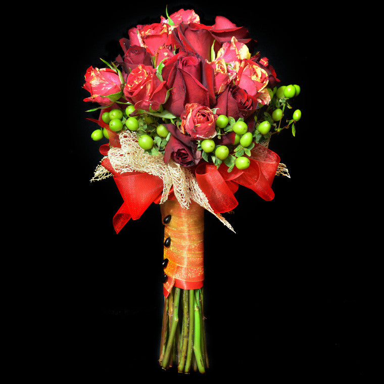 Bridal bouquet in natural stem (WD31) - FLOWERS IN MIND