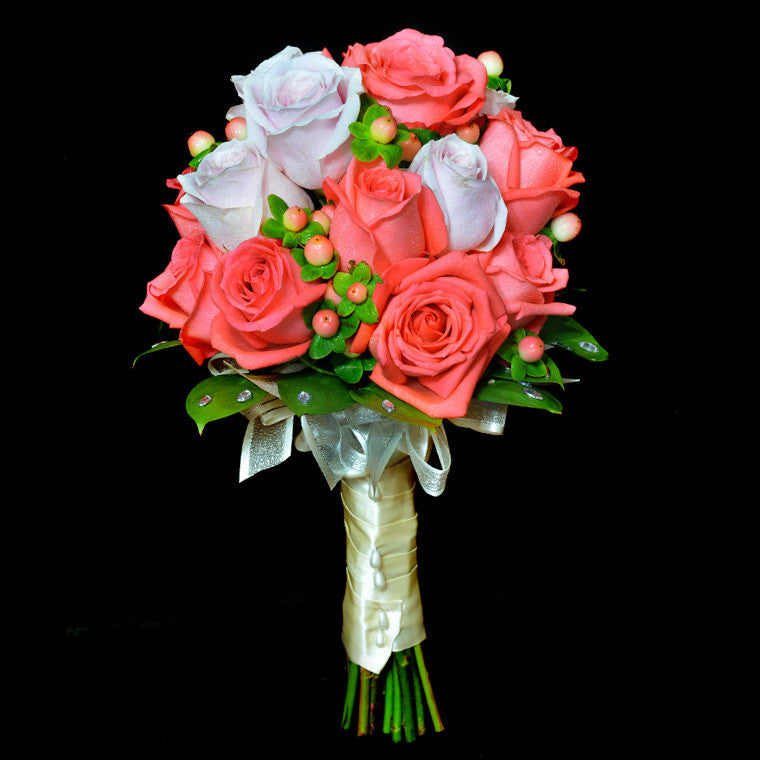 Bridal bouquet in natural stem (WD36) - FLOWERS IN MIND