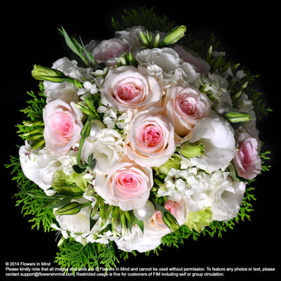 Bridal bouquet in natural stem (WD58) - FLOWERS IN MIND