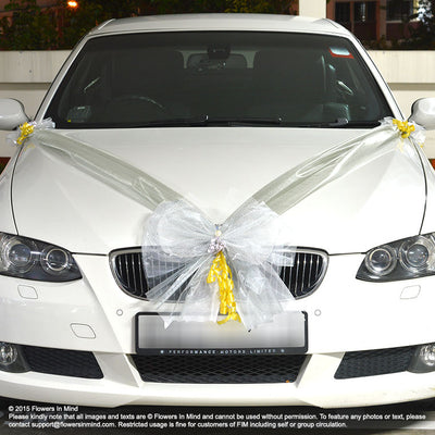 Bridal Car Decoration (with ribbons) - Flowers-In-Mind