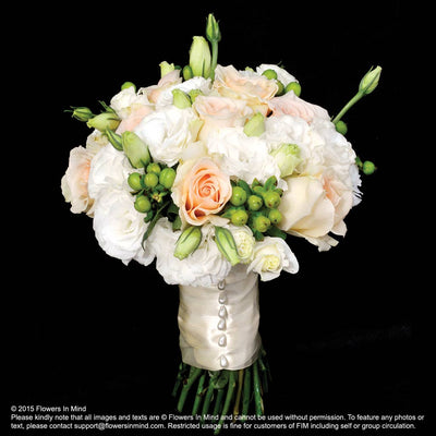 Bridal bouquet in natural stem (WD86) - FLOWERS IN MIND